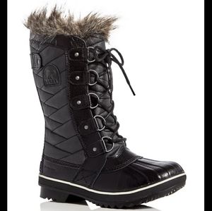 Black Sorel Tofino II Boots